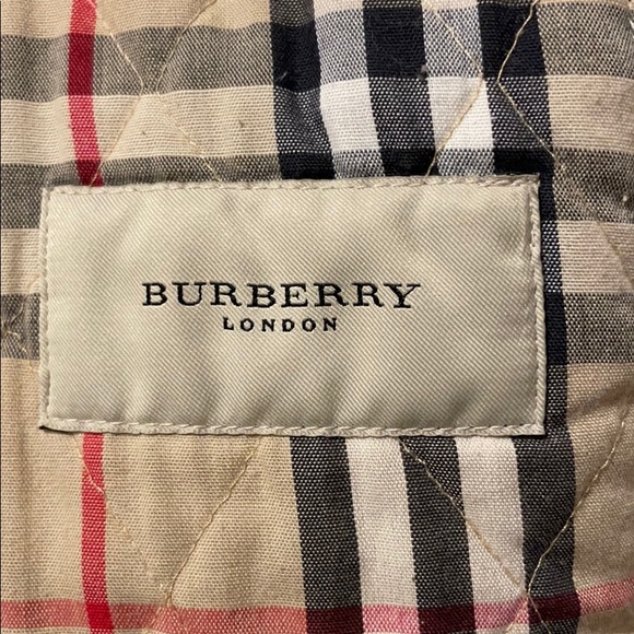 Burberry quilted jacket - Picture 2 of 6